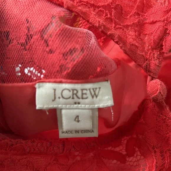 Lacey fitted dress - Picture 3 of 3